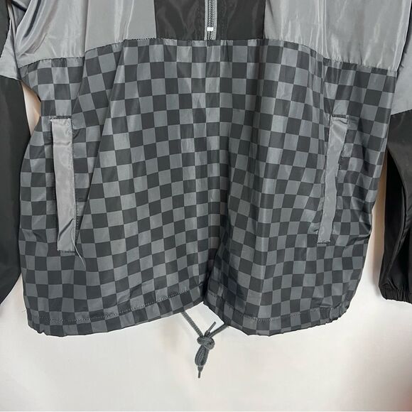 Beautiful Giant Rain Jacket - Picture 4 of 9